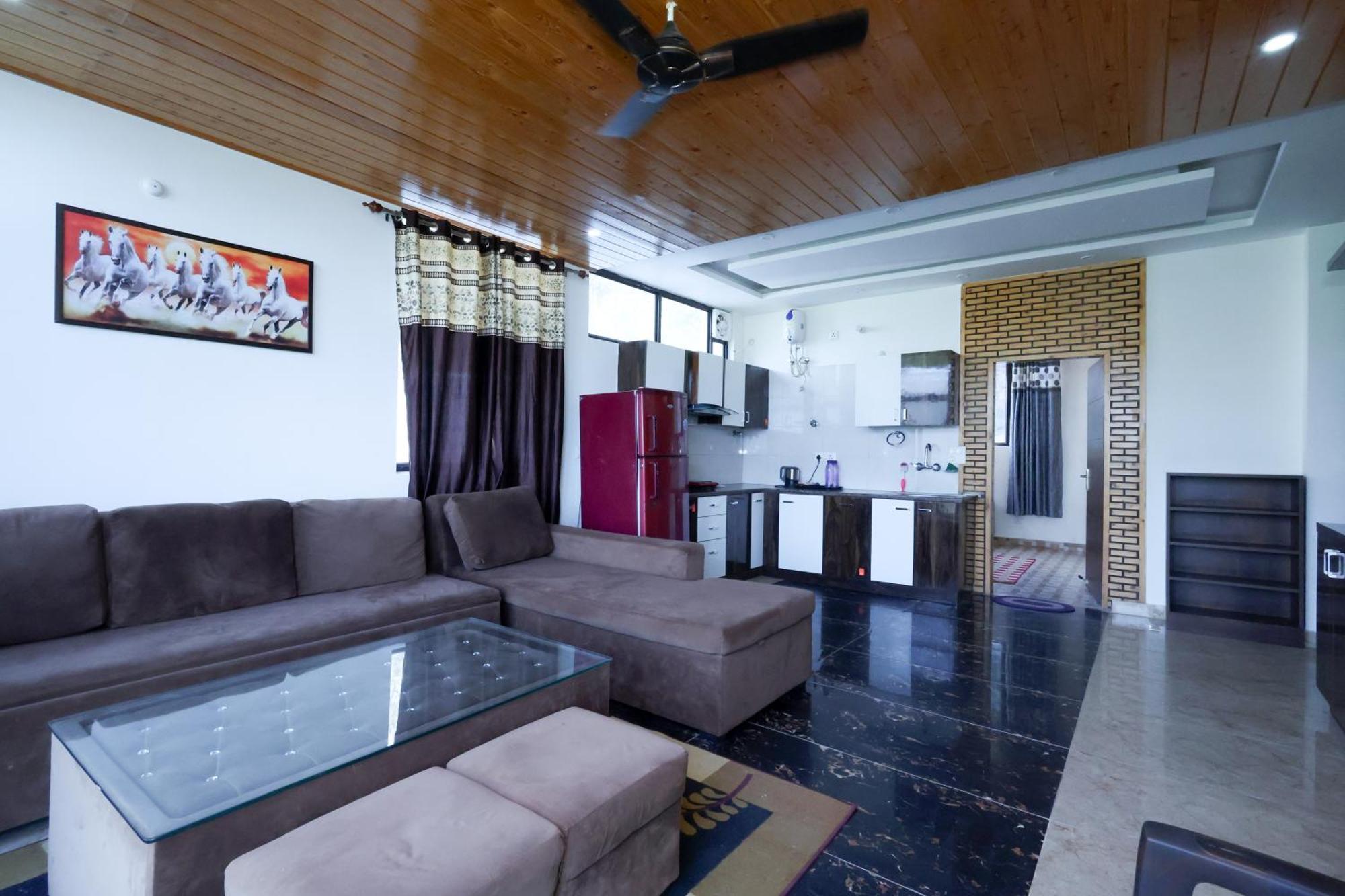 Апартаменты Cozy Heavenn 2Bhk I Kasauli I Mountain View 93O68I282O Экстерьер фото