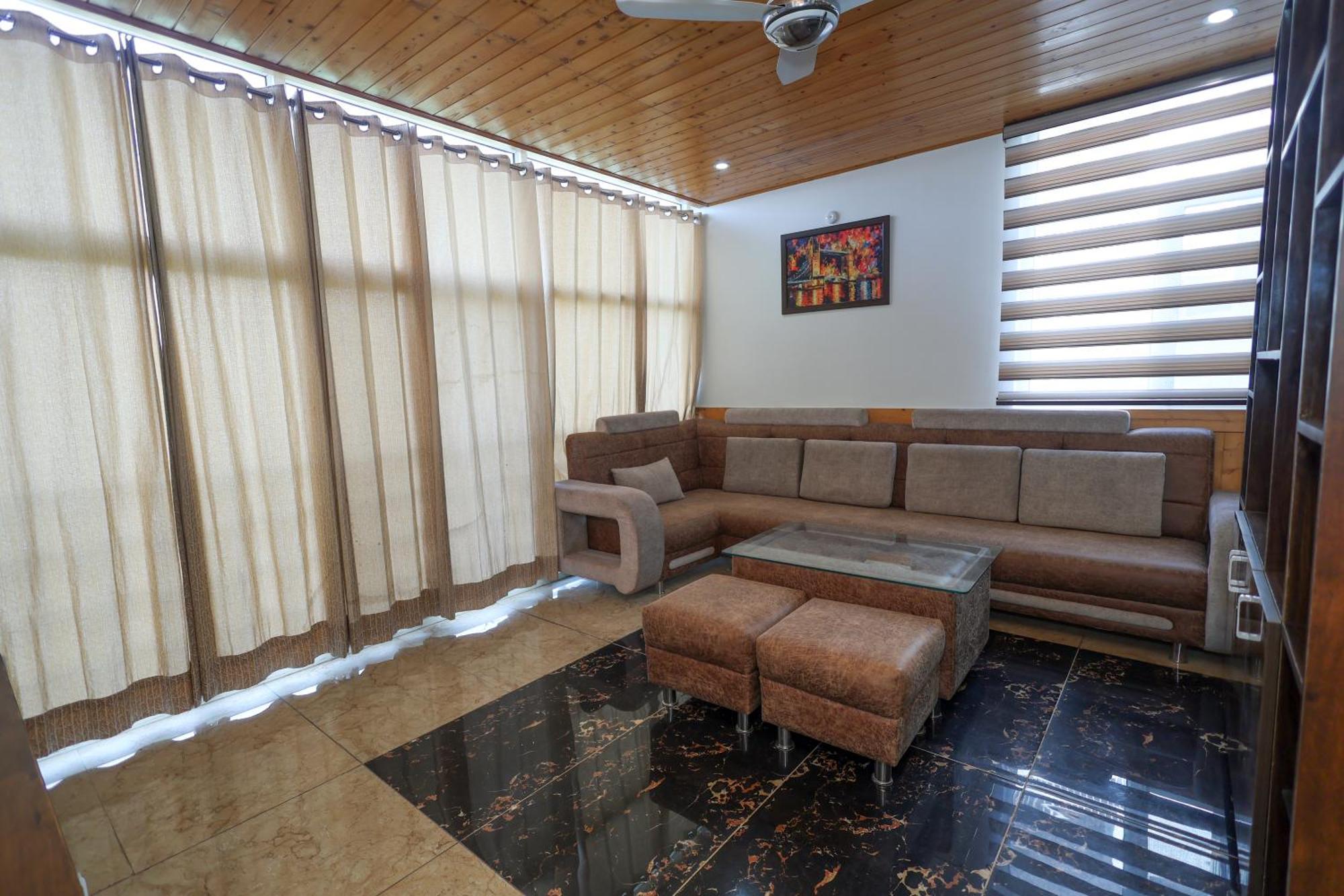 Апартаменты Cozy Heavenn 2Bhk I Kasauli I Mountain View 93O68I282O Экстерьер фото