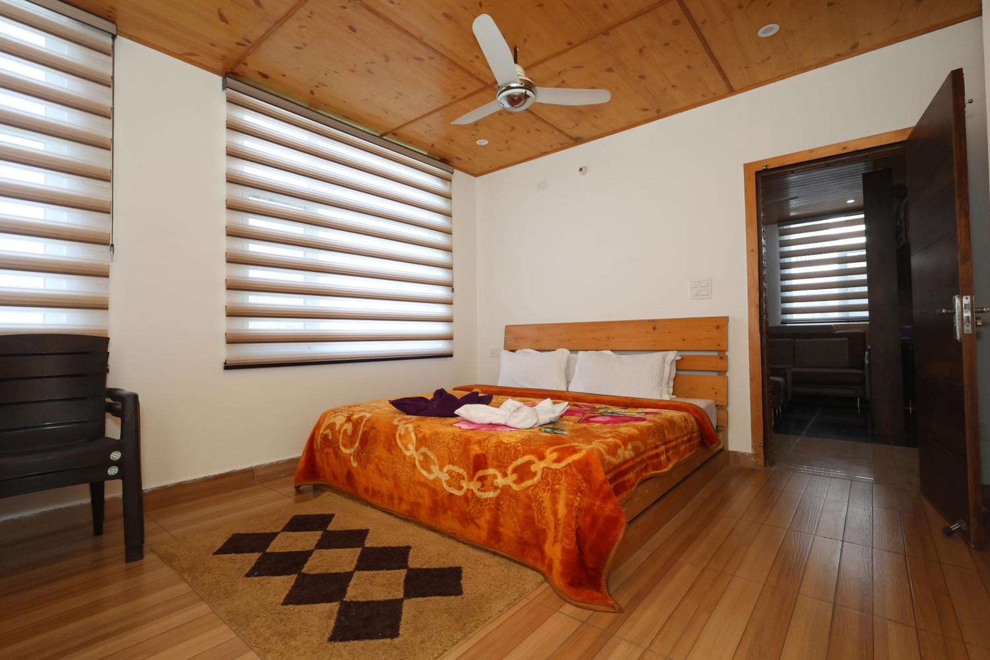 Апартаменты Cozy Heavenn 2Bhk I Kasauli I Mountain View 93O68I282O Экстерьер фото